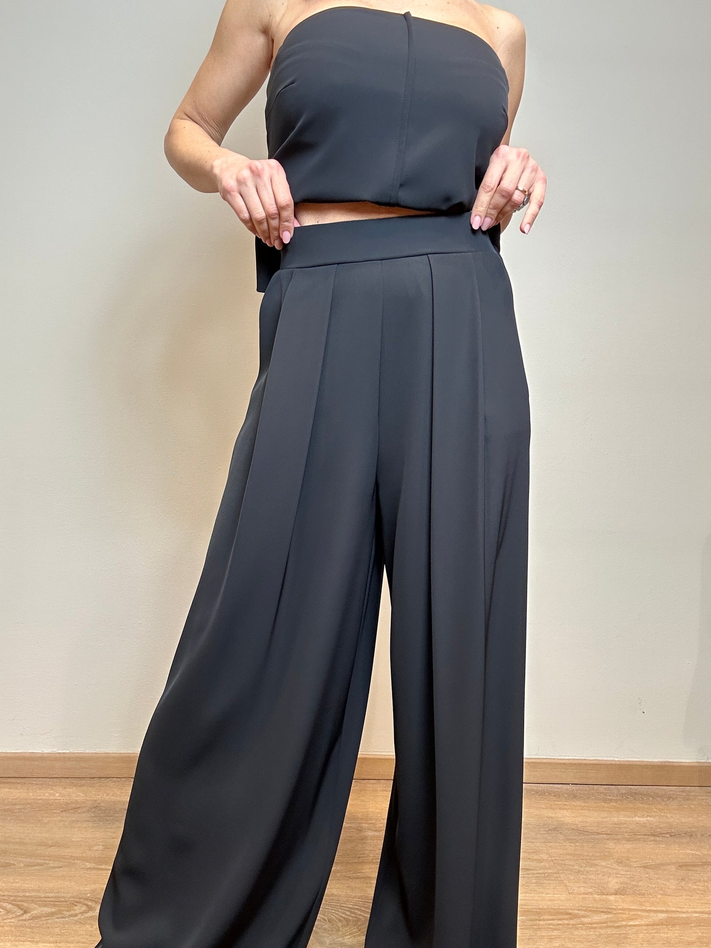 Pantalone largo fluido nero