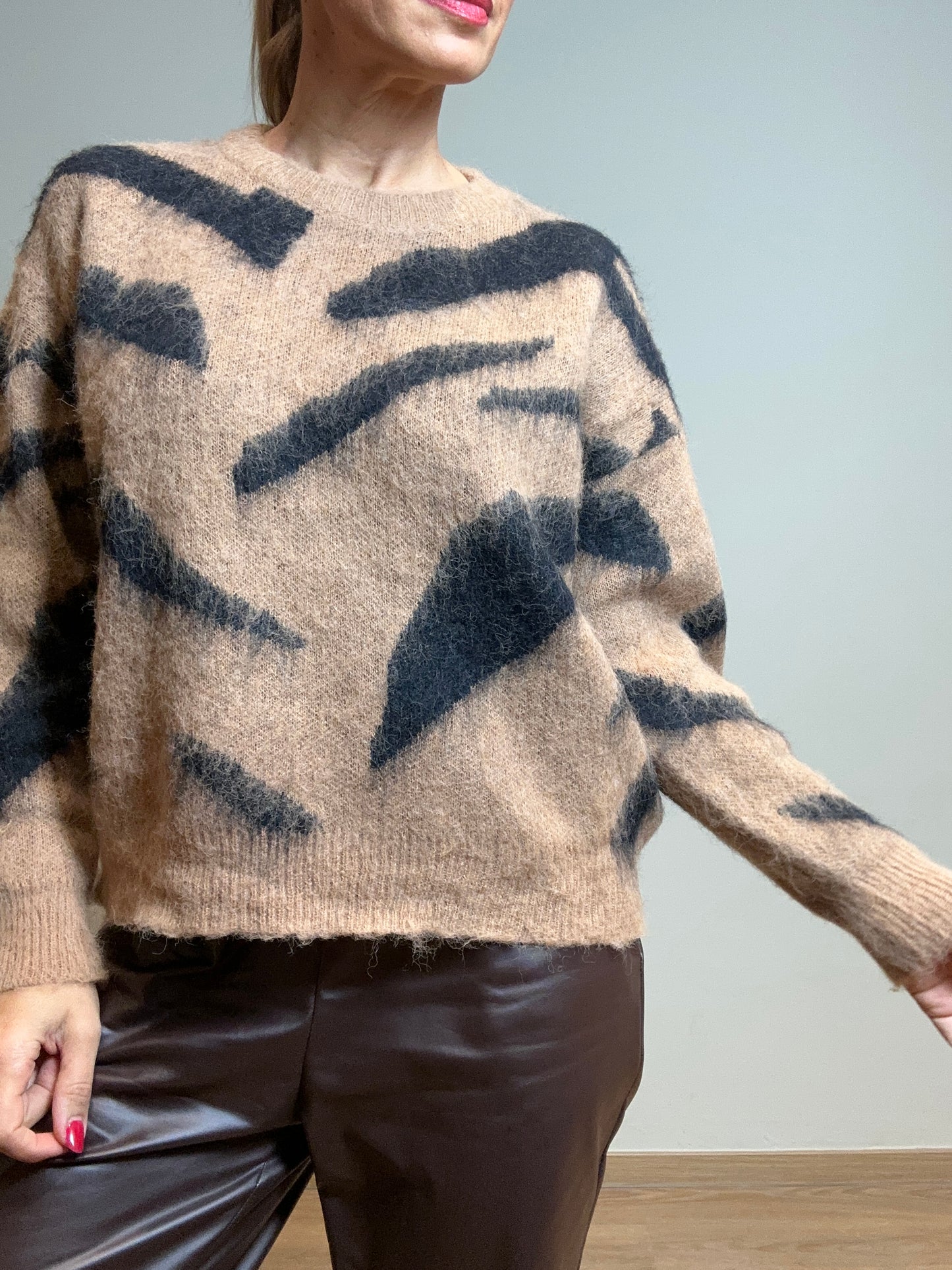 Maglia animalier mohair cammello