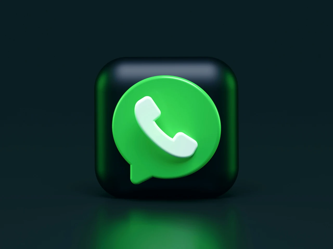WhatsApp e dati personali: come gestire le nuove funzioni di controllo privacy WhatsApp e dati personali: come gestire le nuove funzioni di controllo privacy