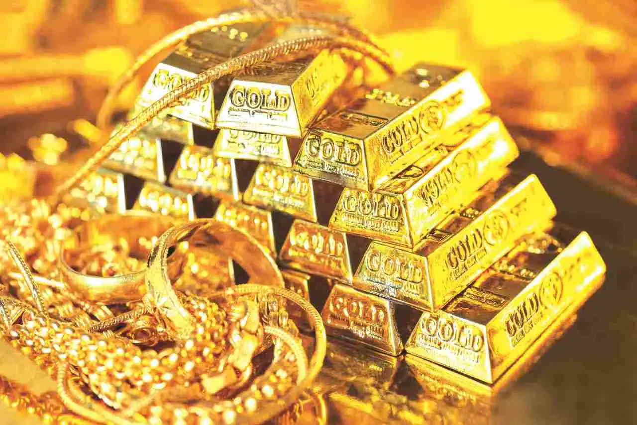 Nuove tendenze nell’investimento: conviene davvero accumulare oro fisico oggi? Nuove tendenze nell’investimento: conviene davvero accumulare oro fisico oggi?