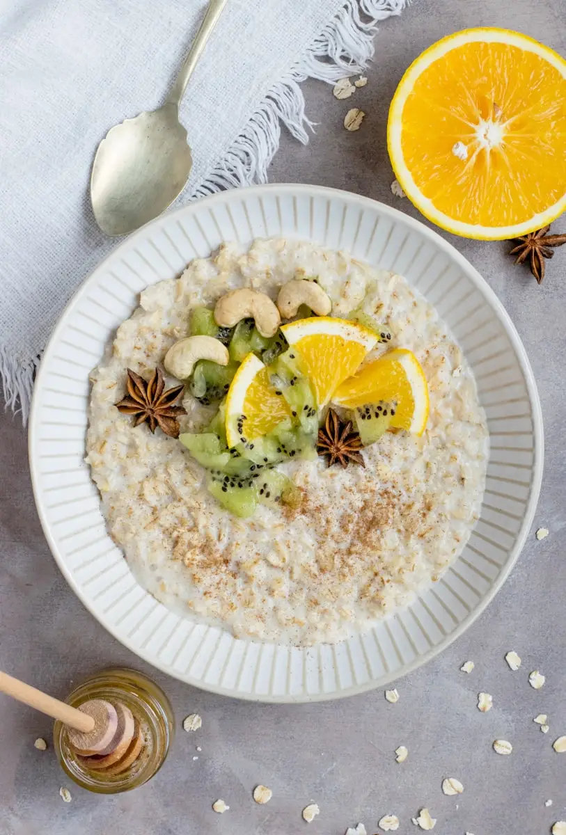 Avena a colazione: ecco quando fa male e perché evitarla in certi casi Avena a colazione: ecco quando fa male e perché evitarla in certi casi