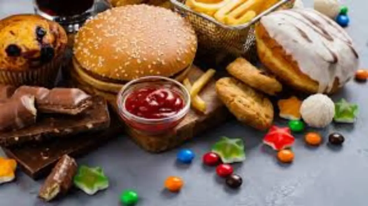 Come evitare i 3 alimenti che peggiorano il gonfiore articolare in estate Come evitare i 3 alimenti che peggiorano il gonfiore articolare in estate