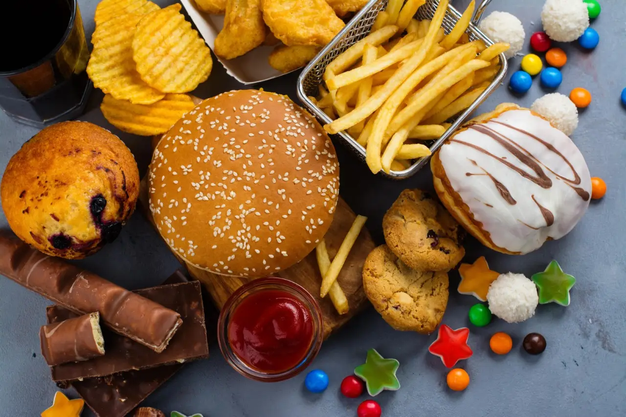 Come evitare i 3 alimenti che peggiorano il gonfiore articolare in estate Come evitare i 3 alimenti che peggiorano il gonfiore articolare in estate